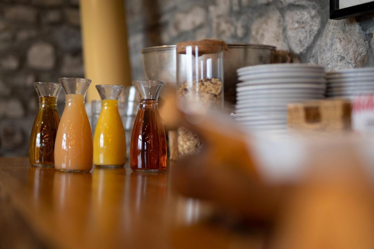 Bed and Breakfast Slebech Park Estate Wiston  Exterior foto Condiments